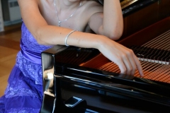 Katia-Braunschweiler-with-piano